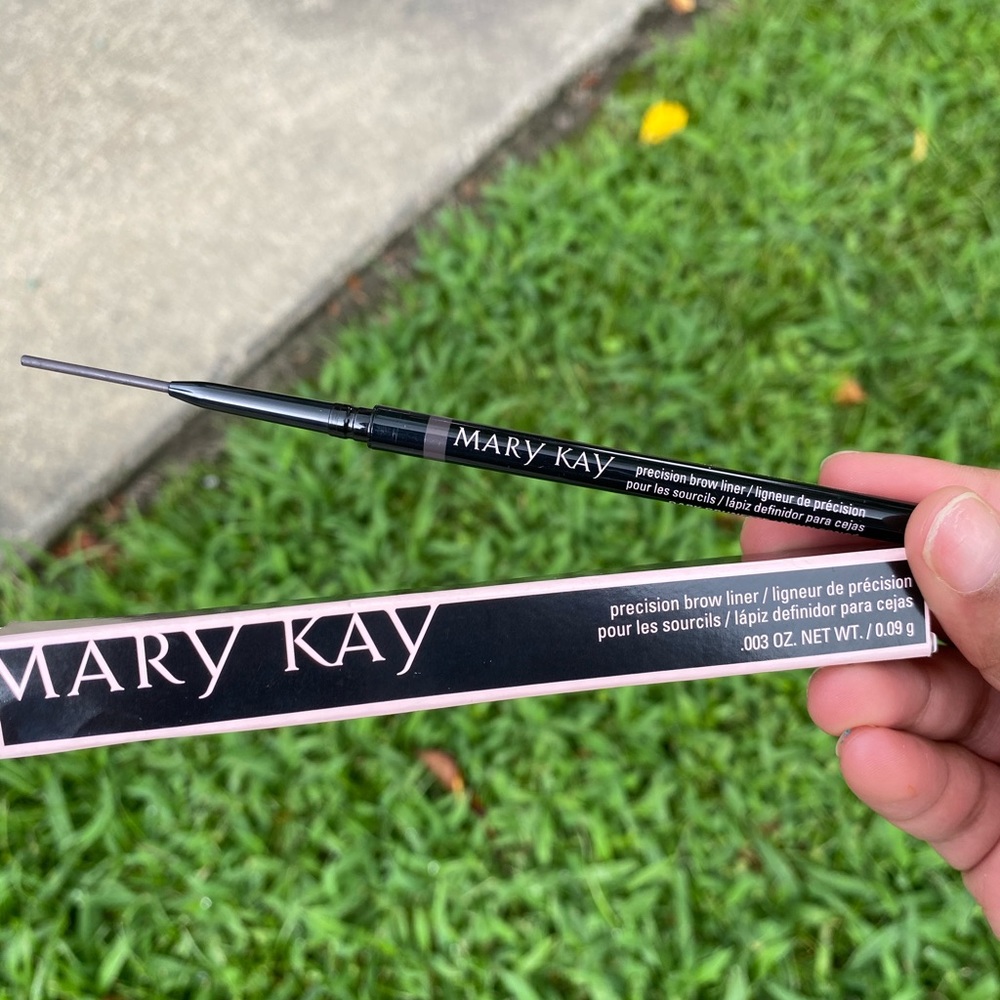 Brow liner